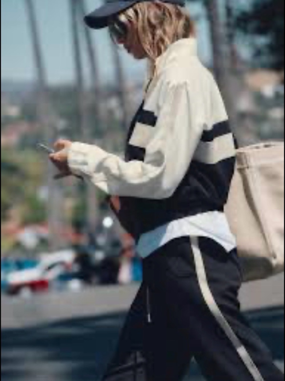 NWT’S ZARA TWO PIECE TRACKSUIT SET!